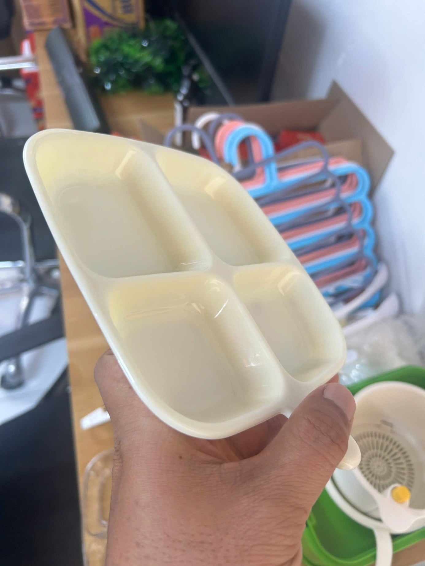 Khay Nước Chấm 4 Ngăn Màu Sữa, Khay Đựng Gia Vị Đa Năng - Kcham4N - Duc3