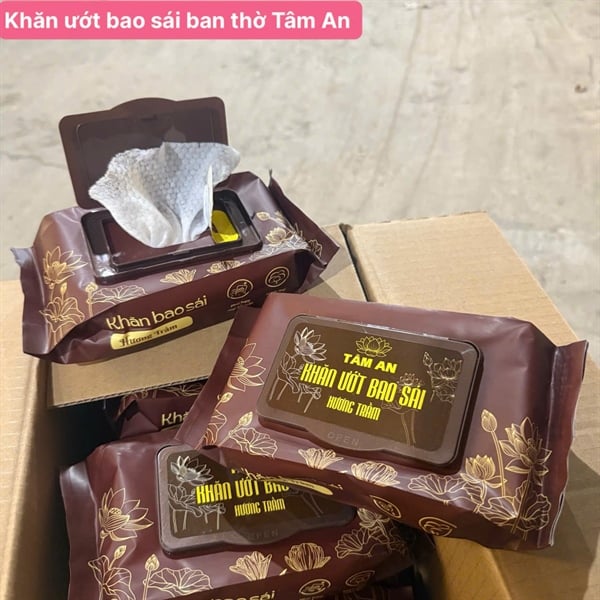 Khăn Ướt Bao Sái Tâm An Hương Trầm, Có Nắp, Khăn Lau Dọn Bàn Thờ Tiện Lợi