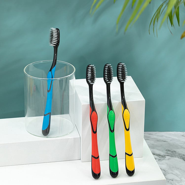 Hộp 30 Bàn Chải Than Tre Bossi Hàn Quốc, Bàn Chải Đánh Răng Gia Đình